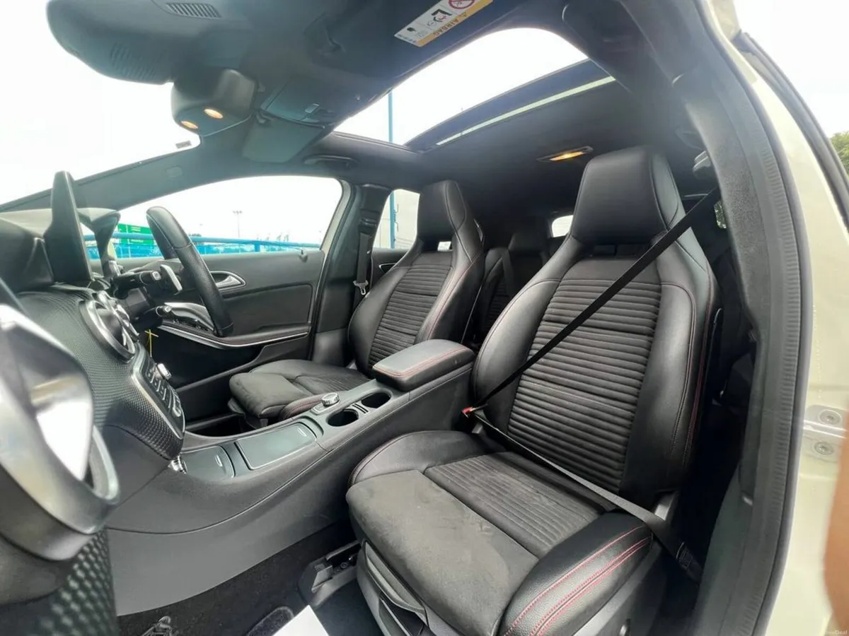 Mercedes-Benz A-Class A180 AMG-LINE PREMIUM 1.6 AU - Image 2