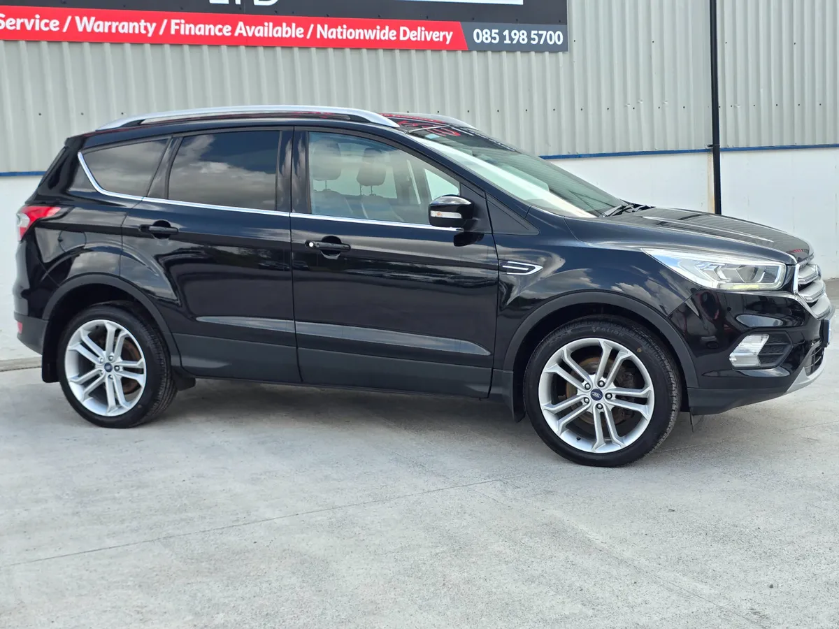 2018 FORD KUGA TITANIUM MODEL LOW MILAGE - Image 3