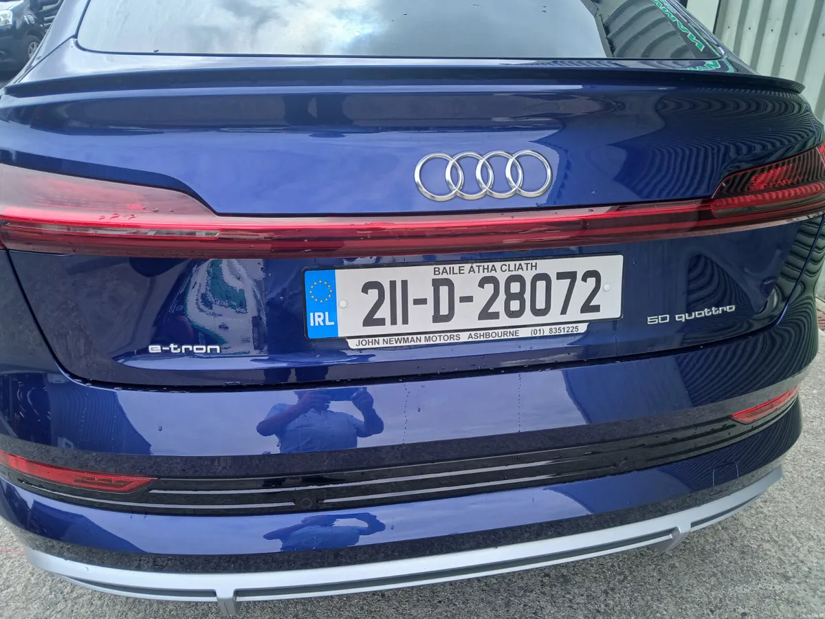 Audi e-tron 2021 low mileage 1 owner - Image 4