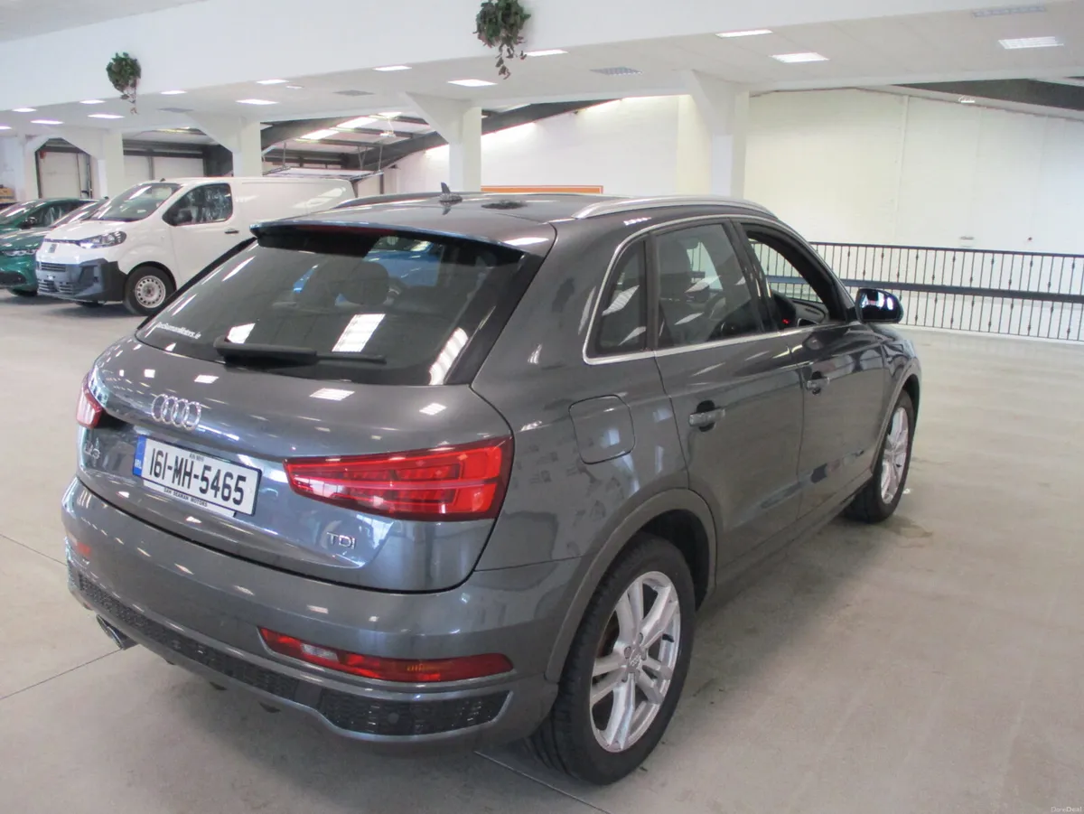 Audi Q3  S-Line 2016 - Image 4