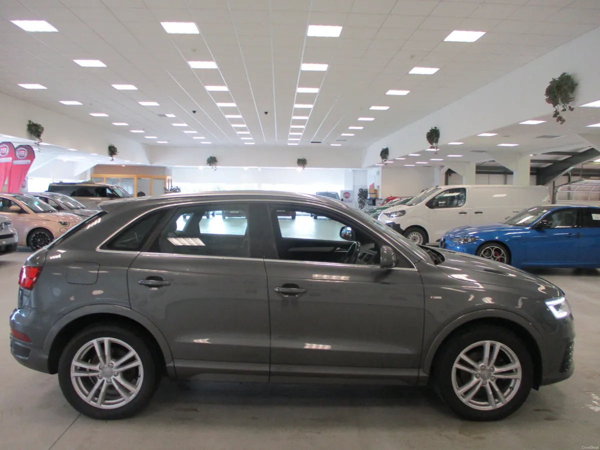 Audi Q3  S-Line 2016 - Image 5