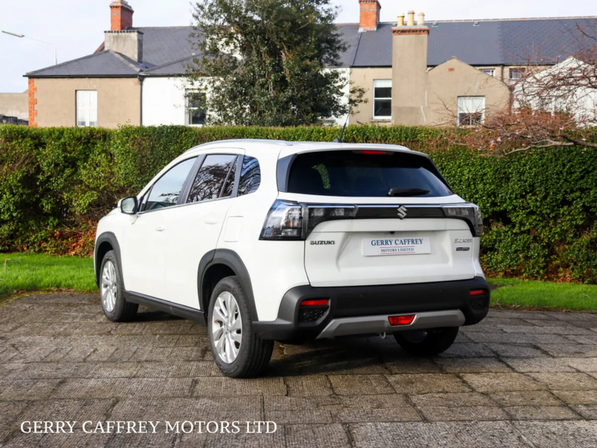 Suzuki SX4 S-Cross Motion Hybrid Automatic - Image 6
