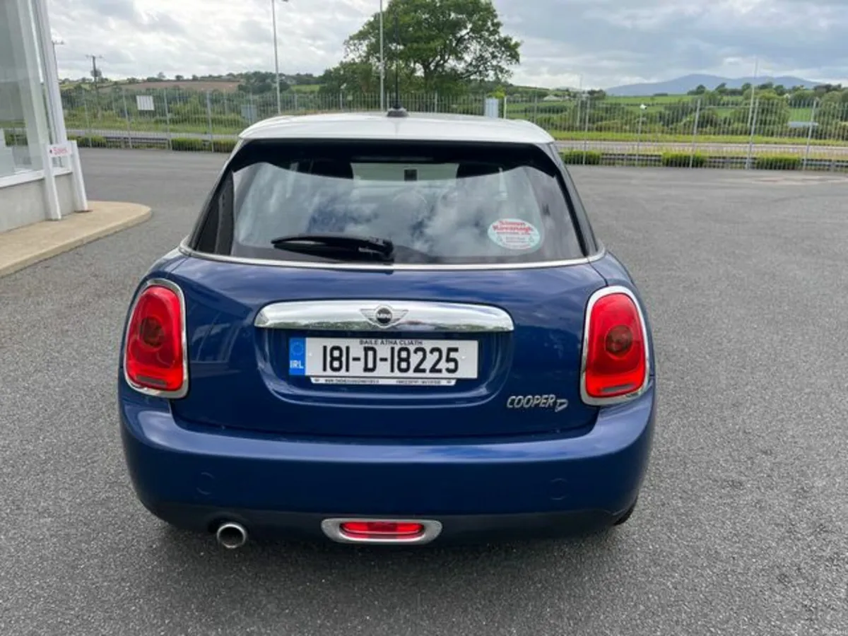 Mini Cooper 5DR - Image 3