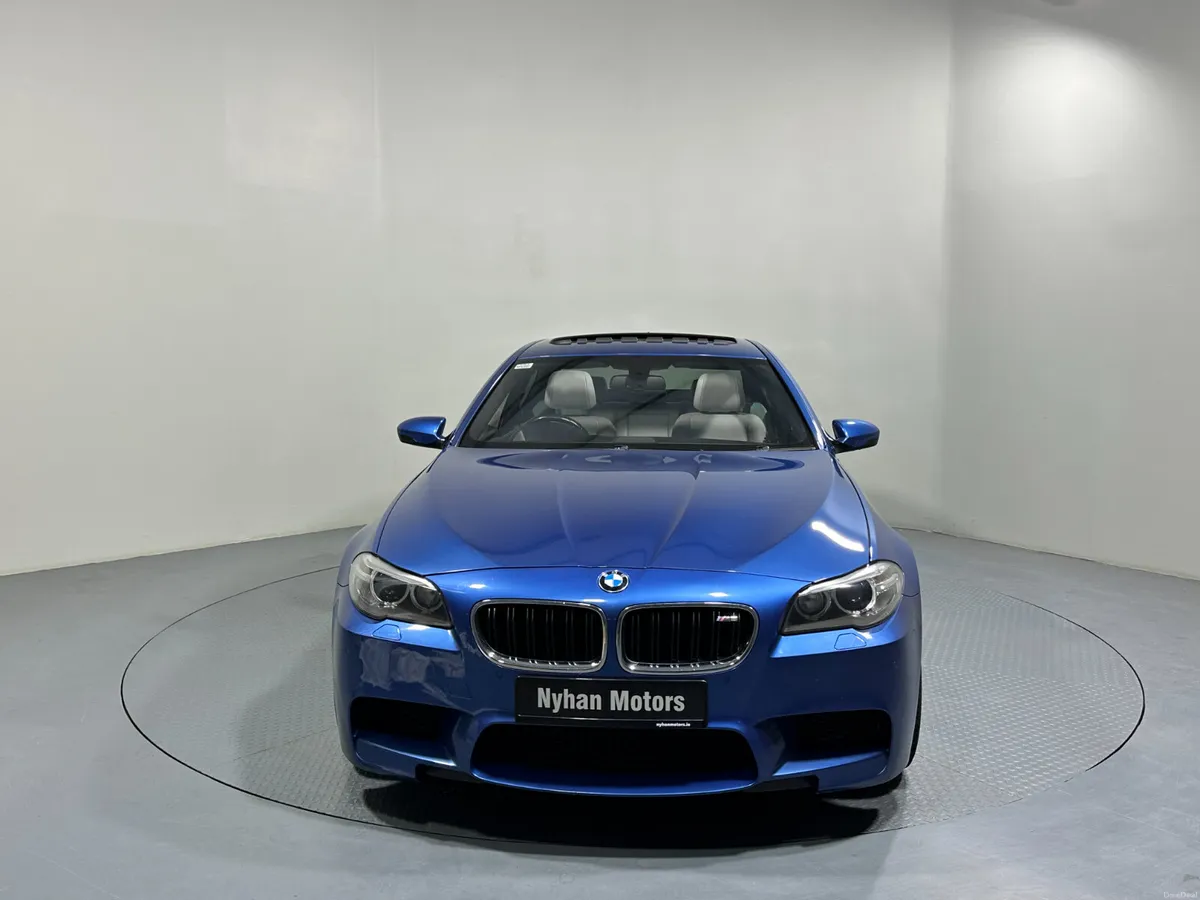 BMW M5 4.4 V8 132 - Image 3