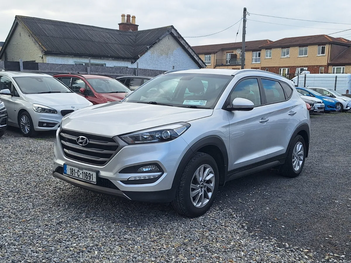 Hyundai Tucson| leather seats *Sale price* - Image 3