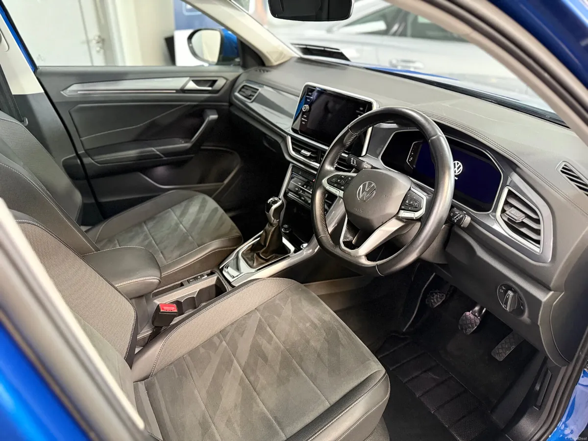 Volkswagen T-Roc 2022 1.0TSI   PANORAMIC ROOF - Image 4