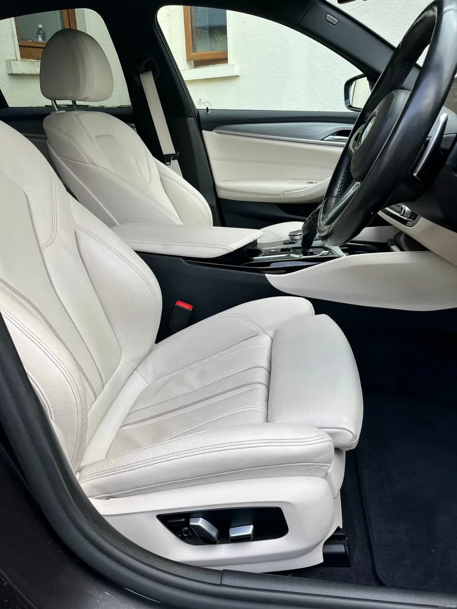 BMW 5-Series 2020 - Image 3