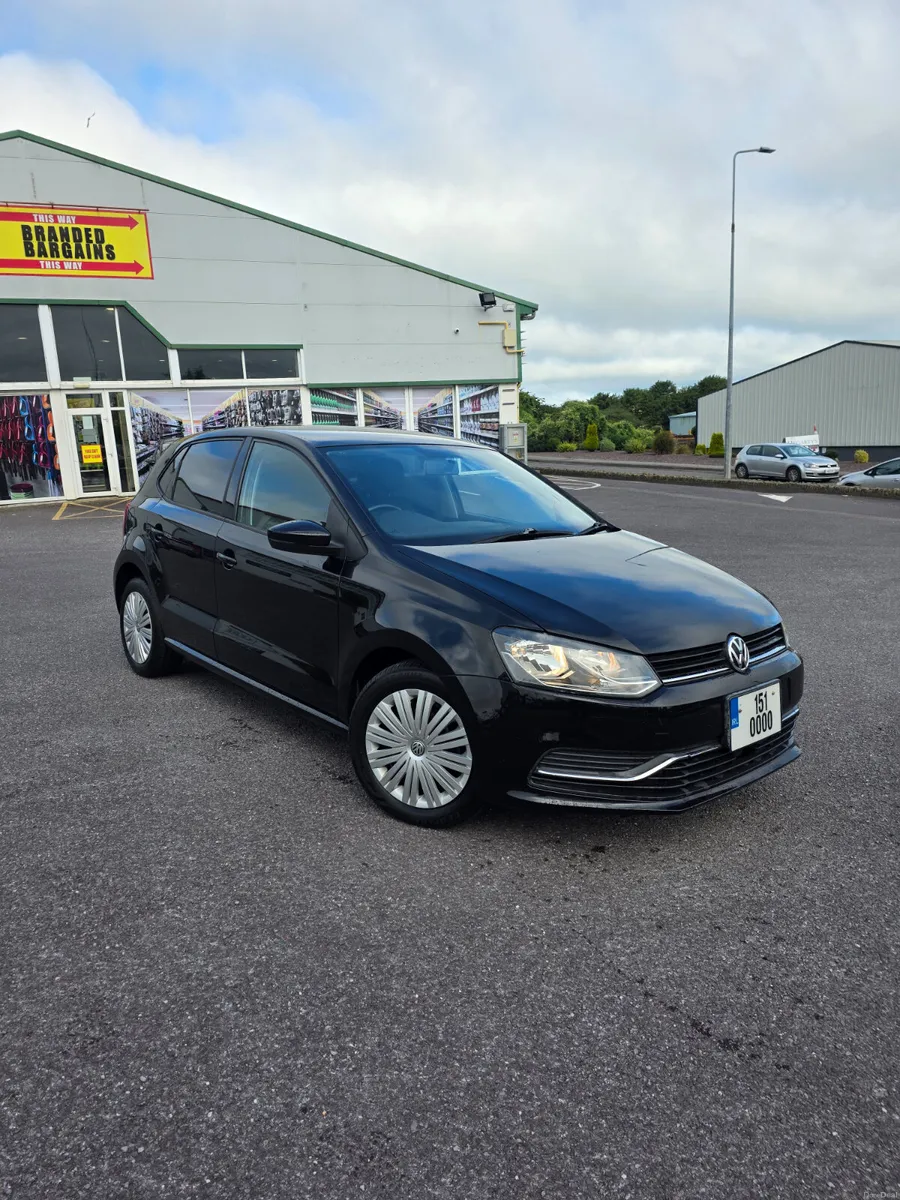 2015 Volkswagen Polo - Image 1
