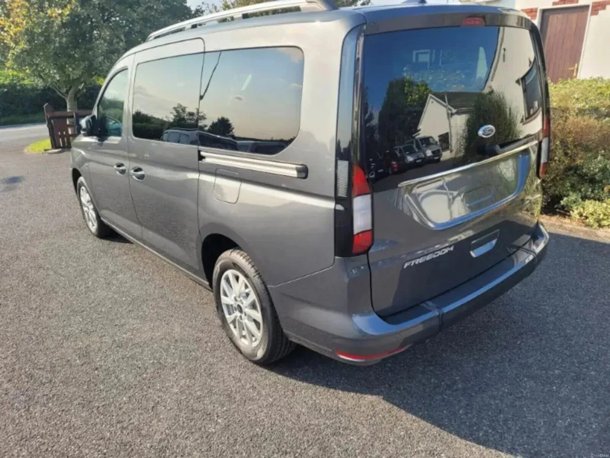 Wheelchair Accessible Ford Tourneo Connect - Image 6
