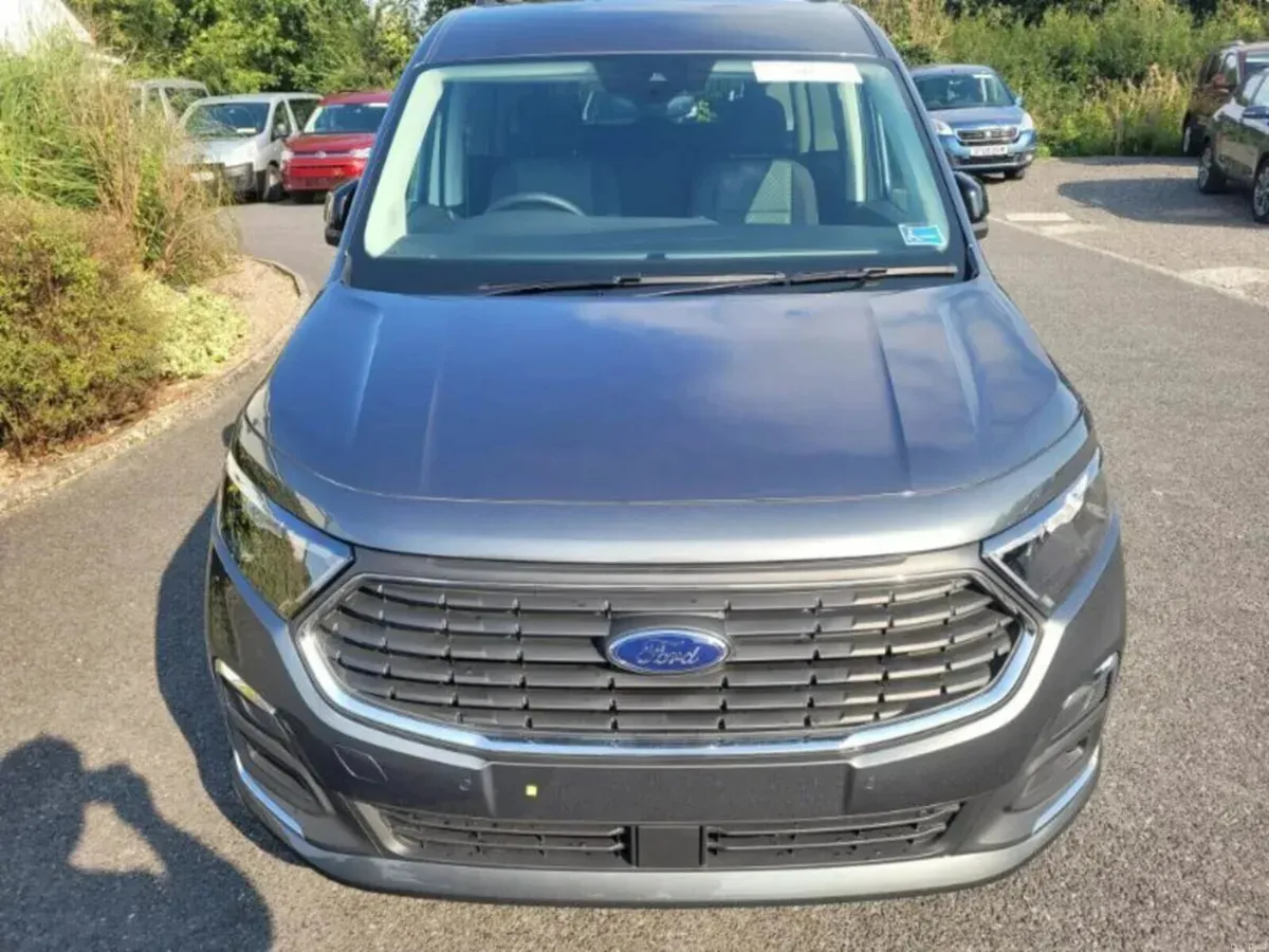 Wheelchair Accessible Ford Tourneo Connect - Image 3