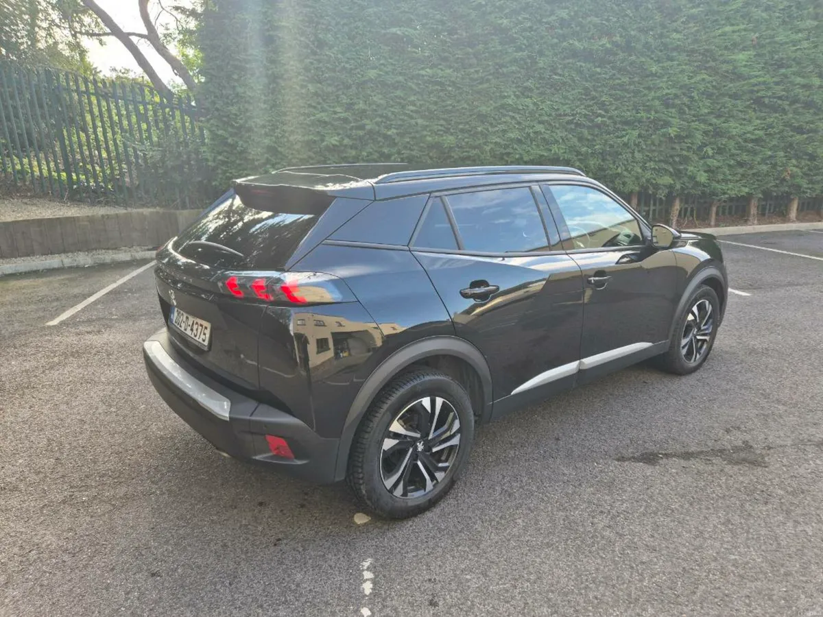 Peugeot 2008 1.2 Petrol Allure - Image 3