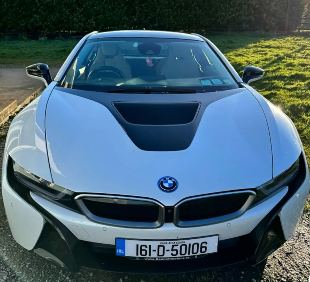 BMW i8 2016 Automatic quick sale  low miles - Image 3