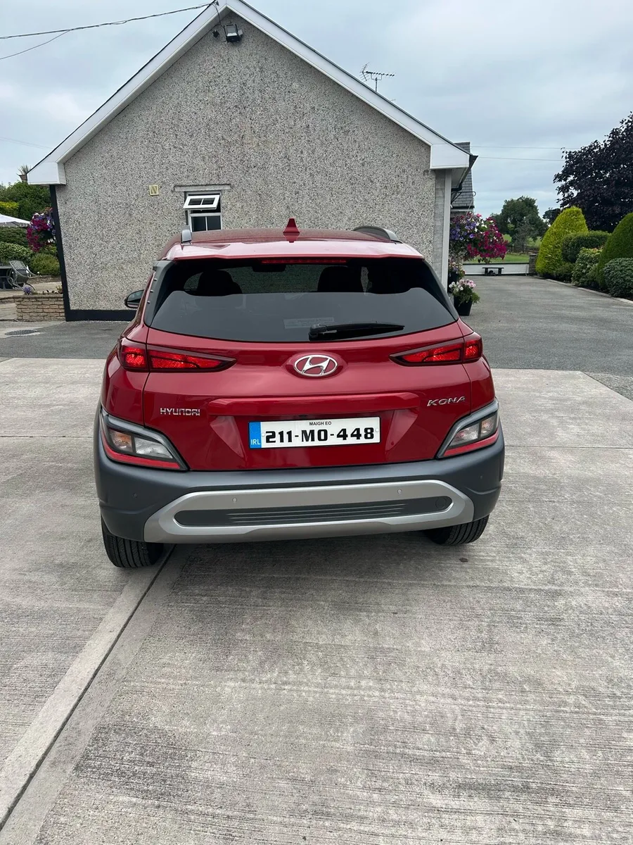 2021 Hyundai kona, high spec model, petrol … - Image 4