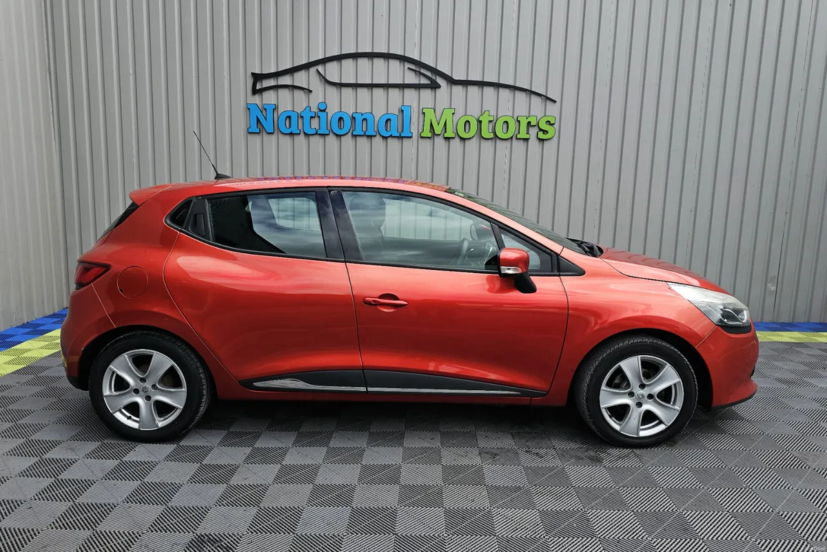 2014 Renault Clio 1.5 DCI R-LINK - Image 2