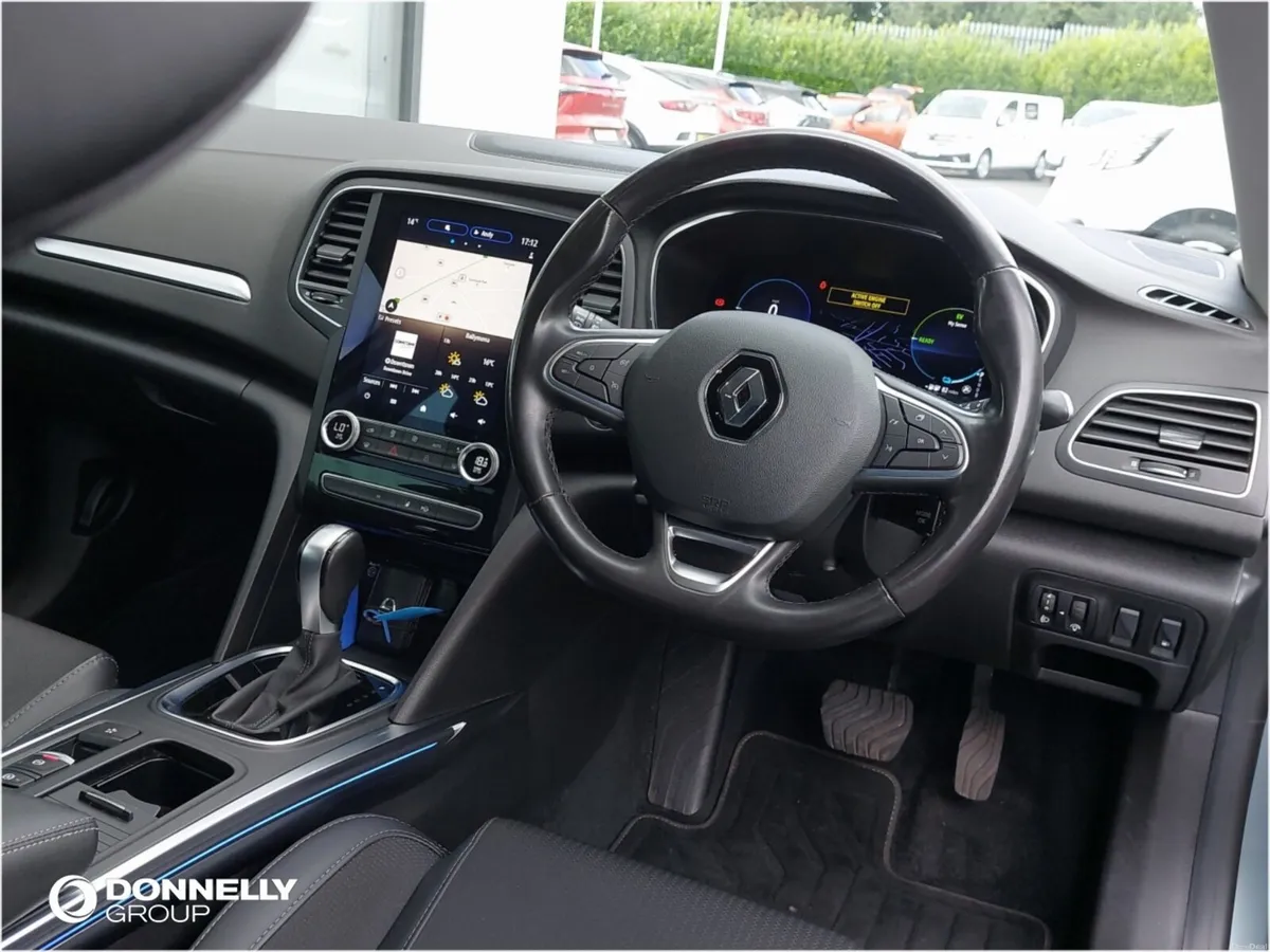 Renault Megane Sport Tourer Iconic - Image 4