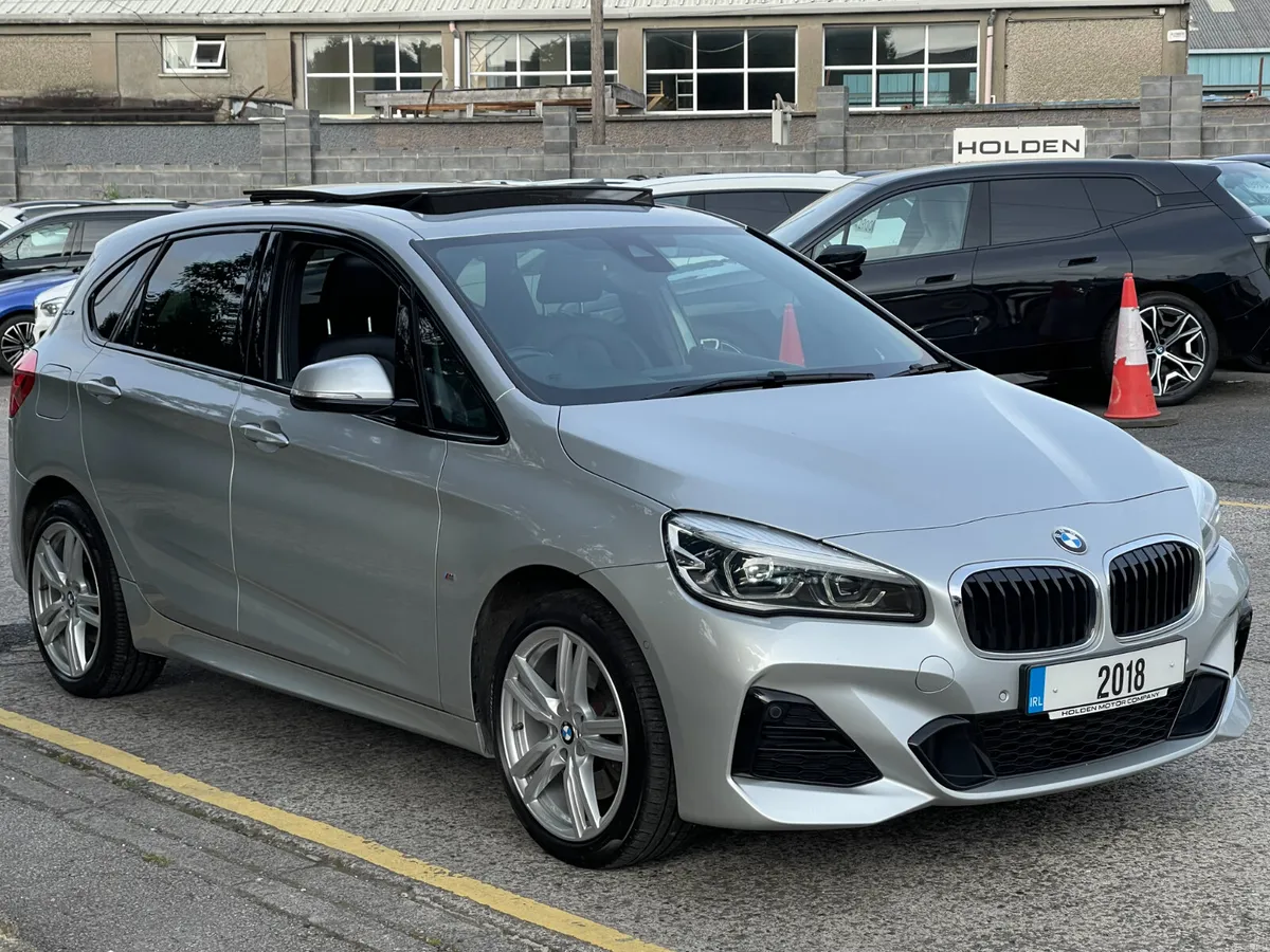 2018 BMW 2-Series..M PERFORMANCE..PAN ROOF. - Image 4