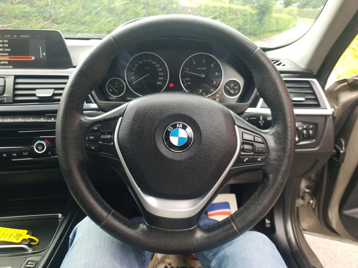 BMW 3-Series 2016 - Image 6