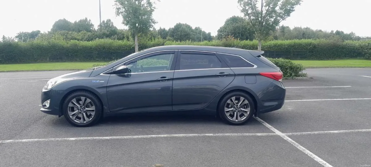 Hyundai i40 Estate - Image 3