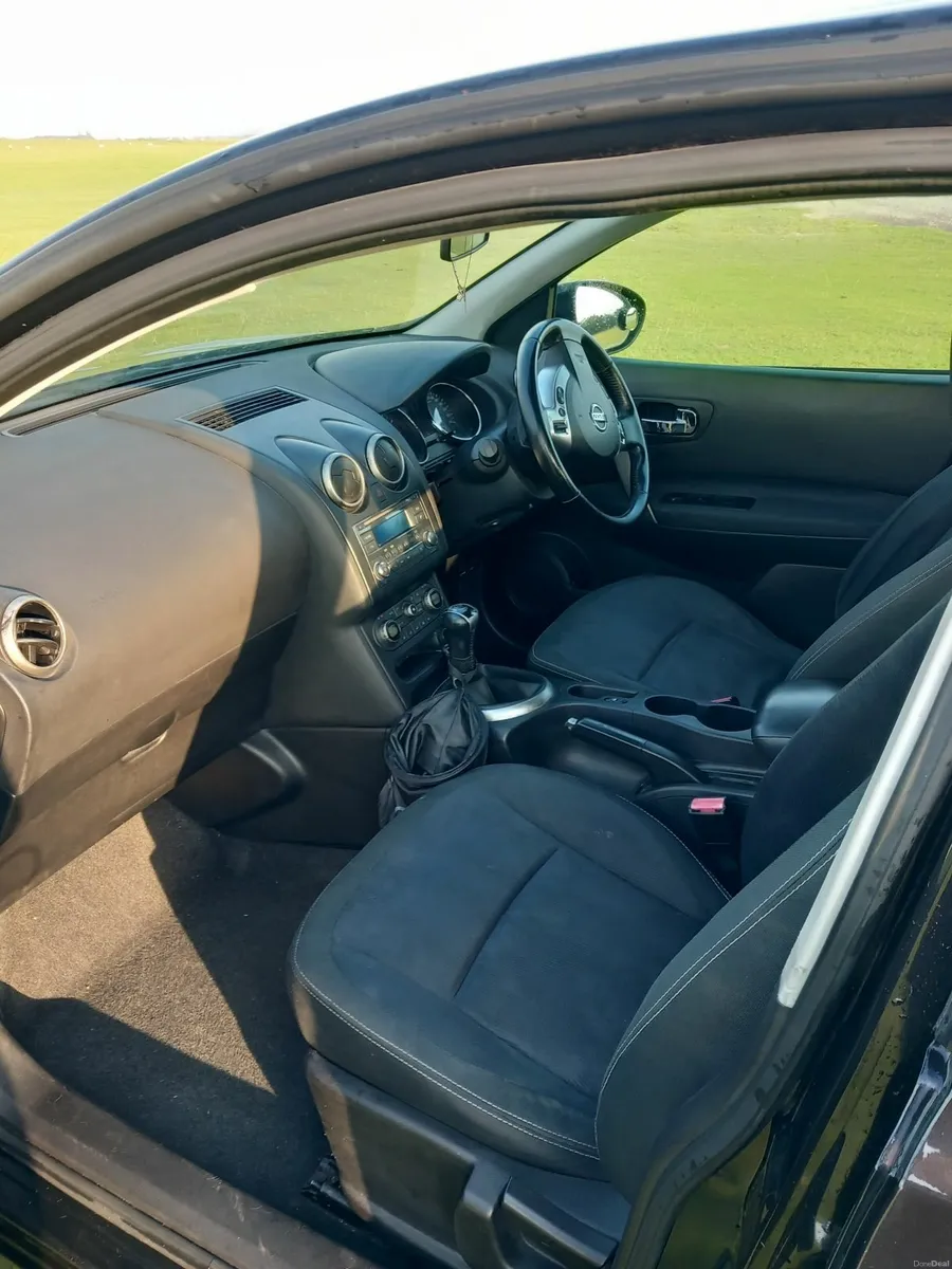 Nissan Qashqai 2011 - Image 2