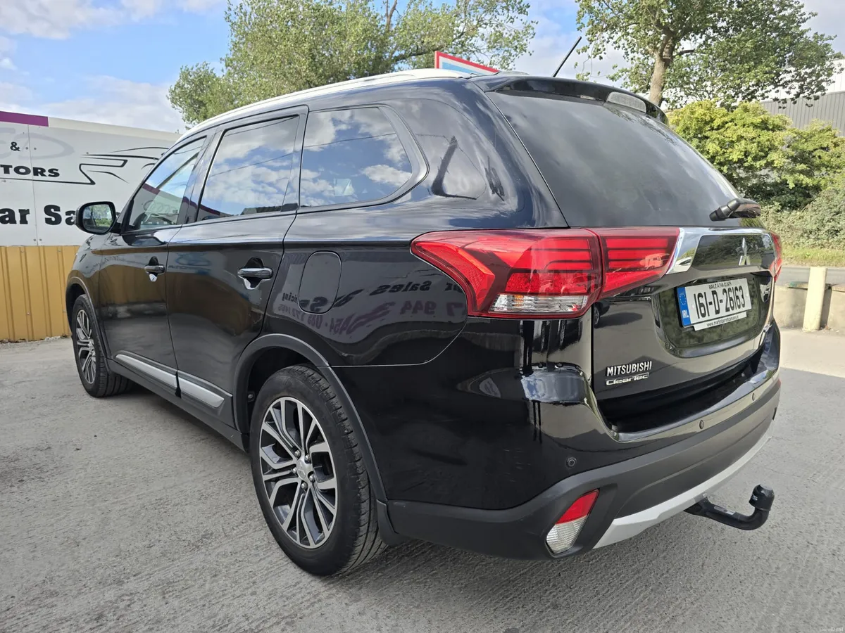 161 Mitsubishi Outlander 2.2D 4WD 7 Seater - Image 3