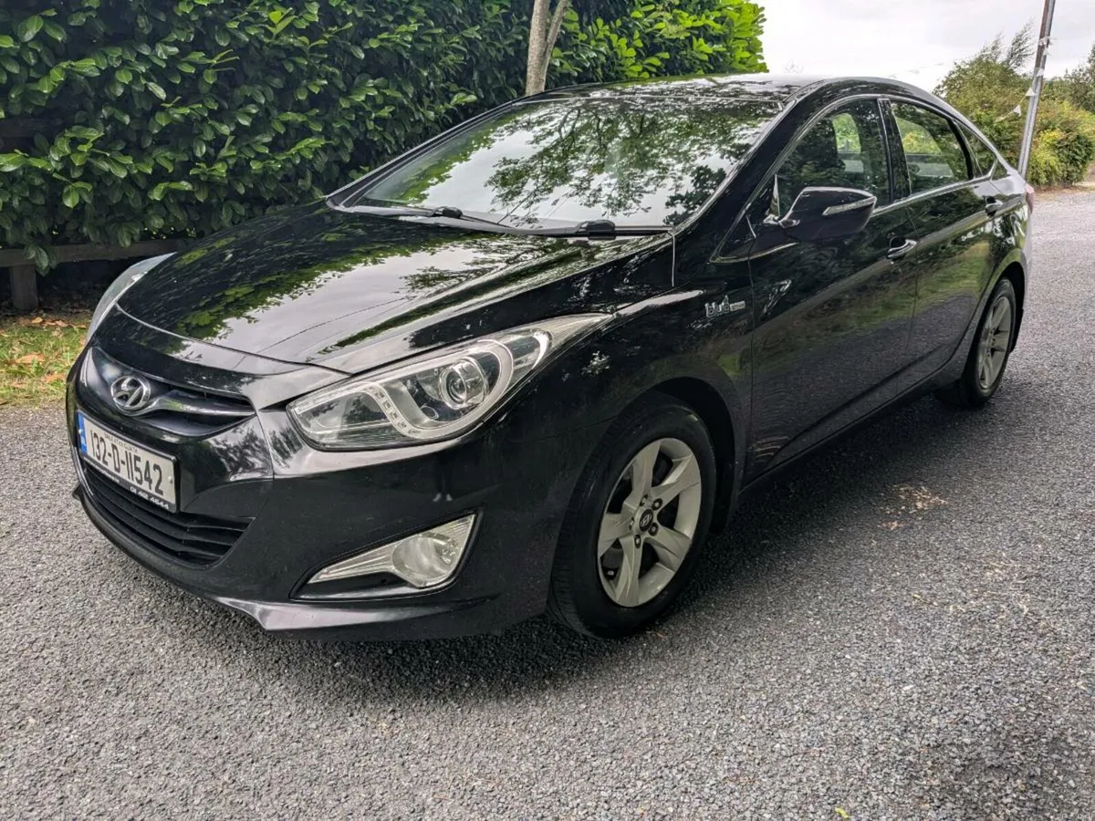 NCT Feb 2027 132 Hyundai I40 1.7 CRDI Executive - Image 1