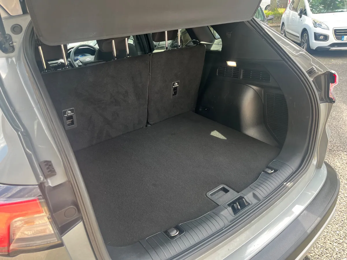 Ford Kuga 2023 - Image 5