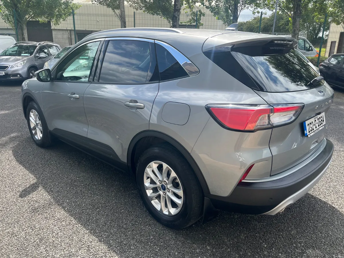 Ford Kuga 2023 - Image 4