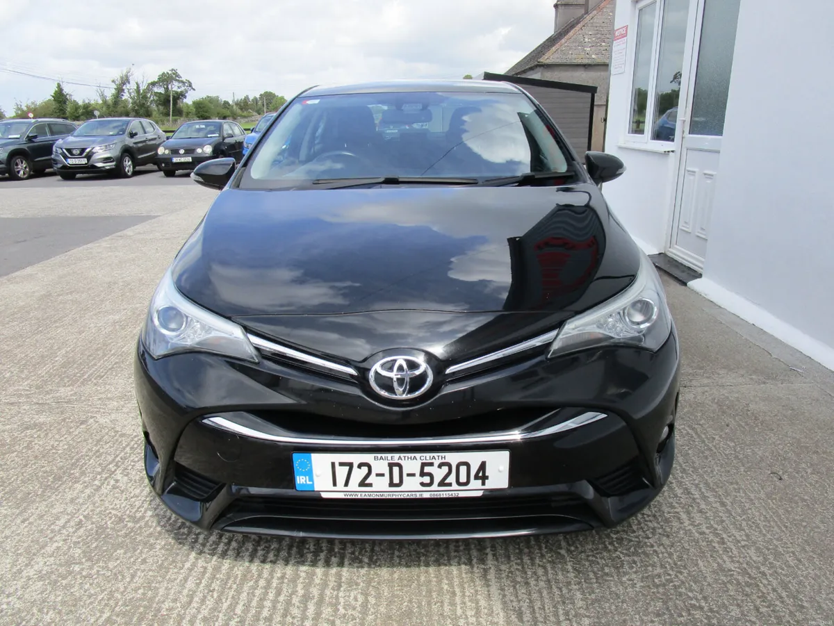 Toyota Avensis 2017 - Image 2
