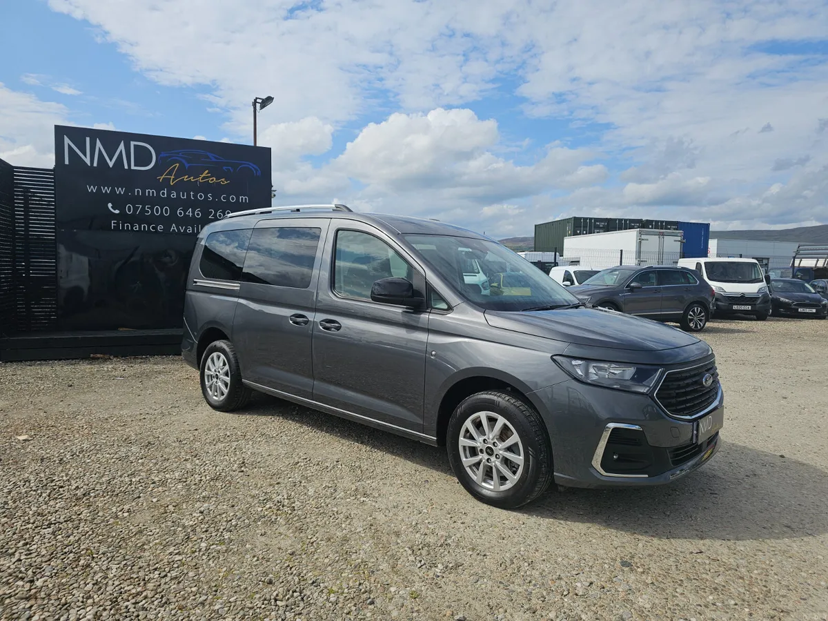 Ford Tourneo Connect Titanium Wheelchair Acces2023 - Image 2