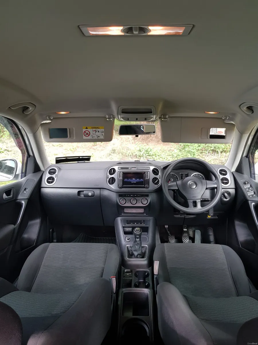 VW Tiguan 152 WARRANTY, Service history Bluemotion - Image 3