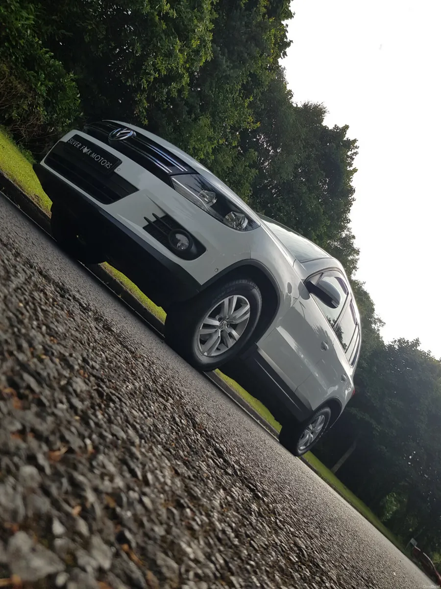VW Tiguan 152 IMMACULATE, PERFECT,Service history - Image 1