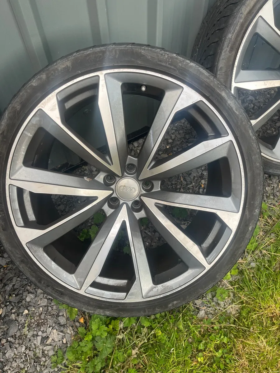 Alloy wheels - Image 1