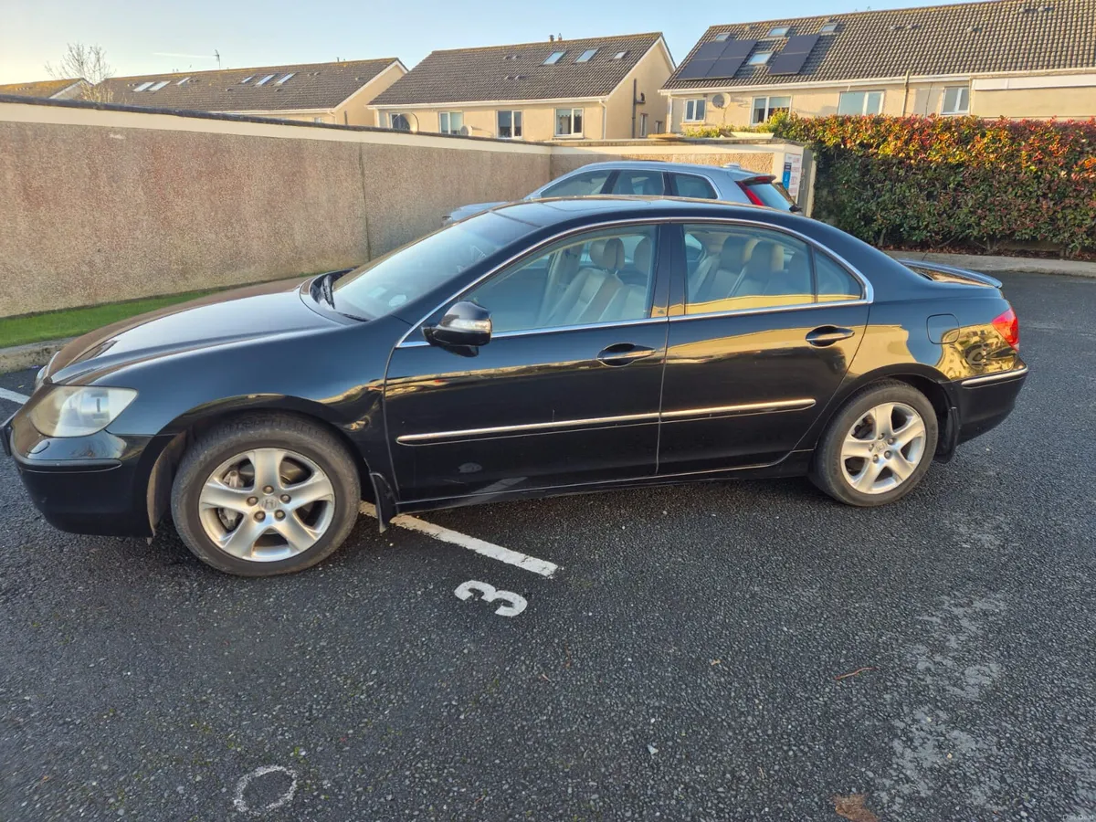 Honda Legend 2009. Automatic.  AWD. - Image 4