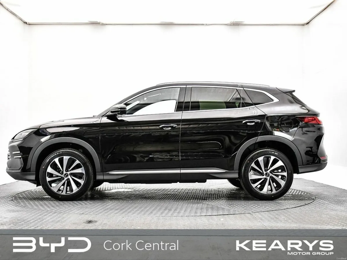 BYD SEAL U DM-i BOOST FWD "DEMO MODEL" - Image 4