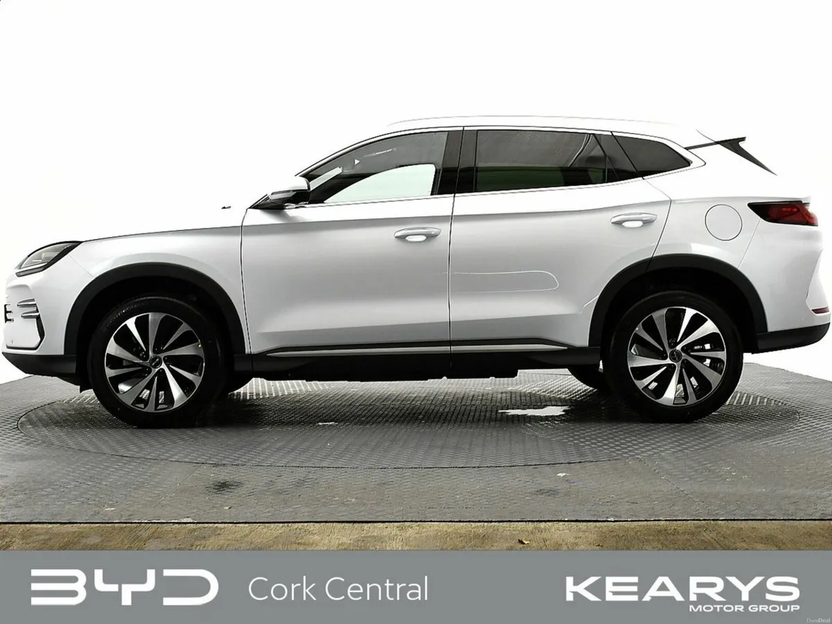 BYD SEAL U DM-i BOOST FWD "DEMO MODEL" - Image 4