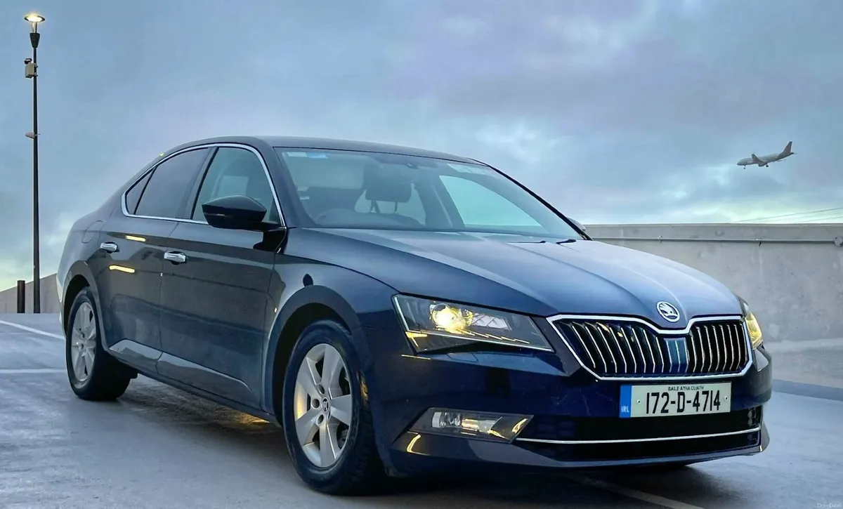 172 SKODA SUPERB AUTO - Image 1