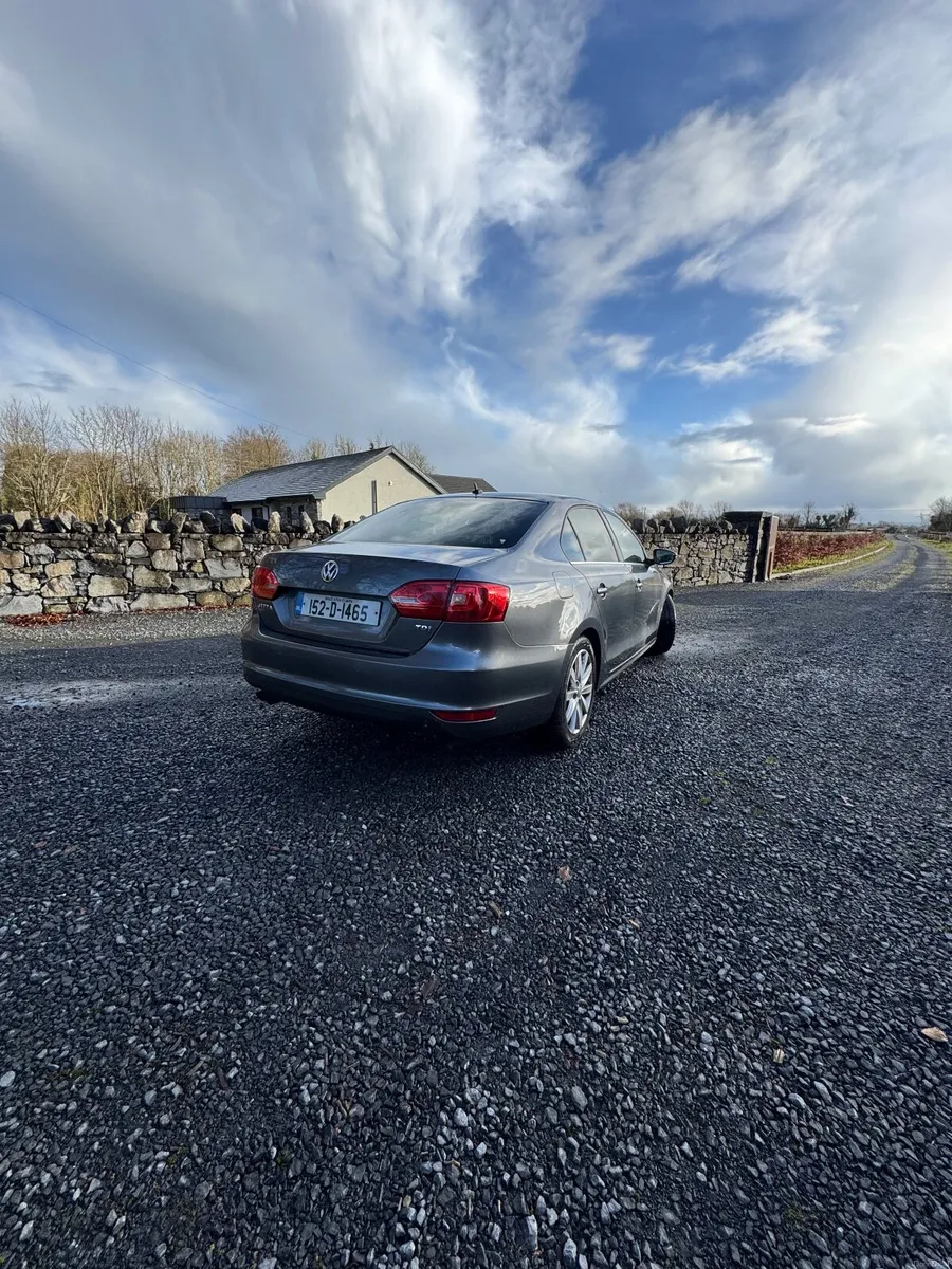 Volkswagen Jetta 2015 - Image 4