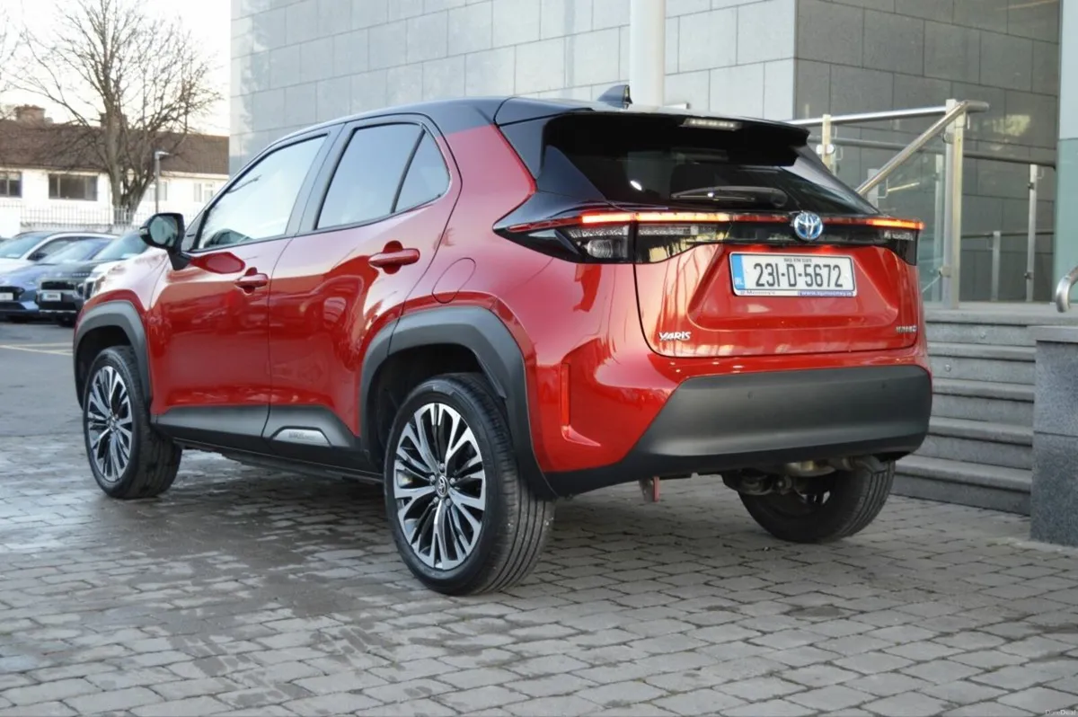 Toyota Yaris Cross 1.5 Hybrid Sol, Low Mileage - Image 4