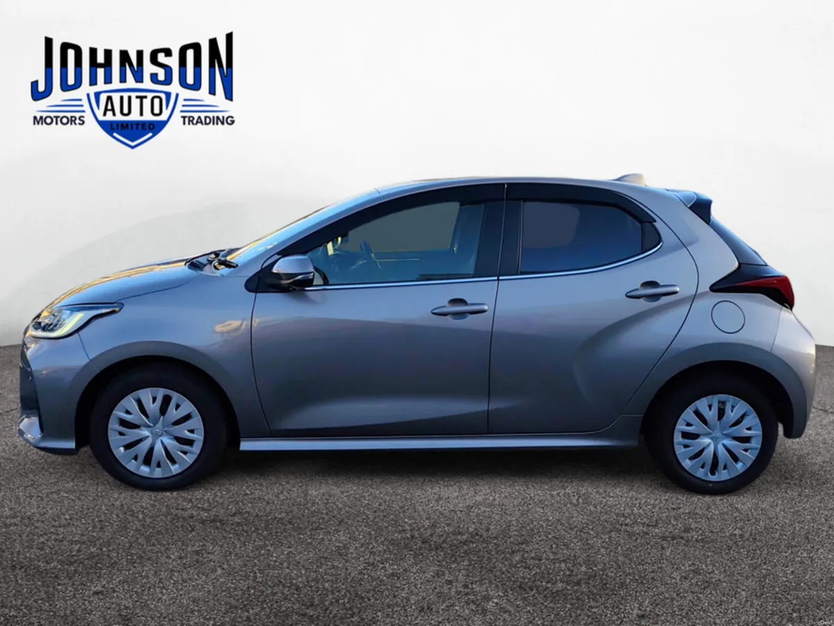 Toyota Yaris 1.5 Auto Heated Seats revers camera - Image 2