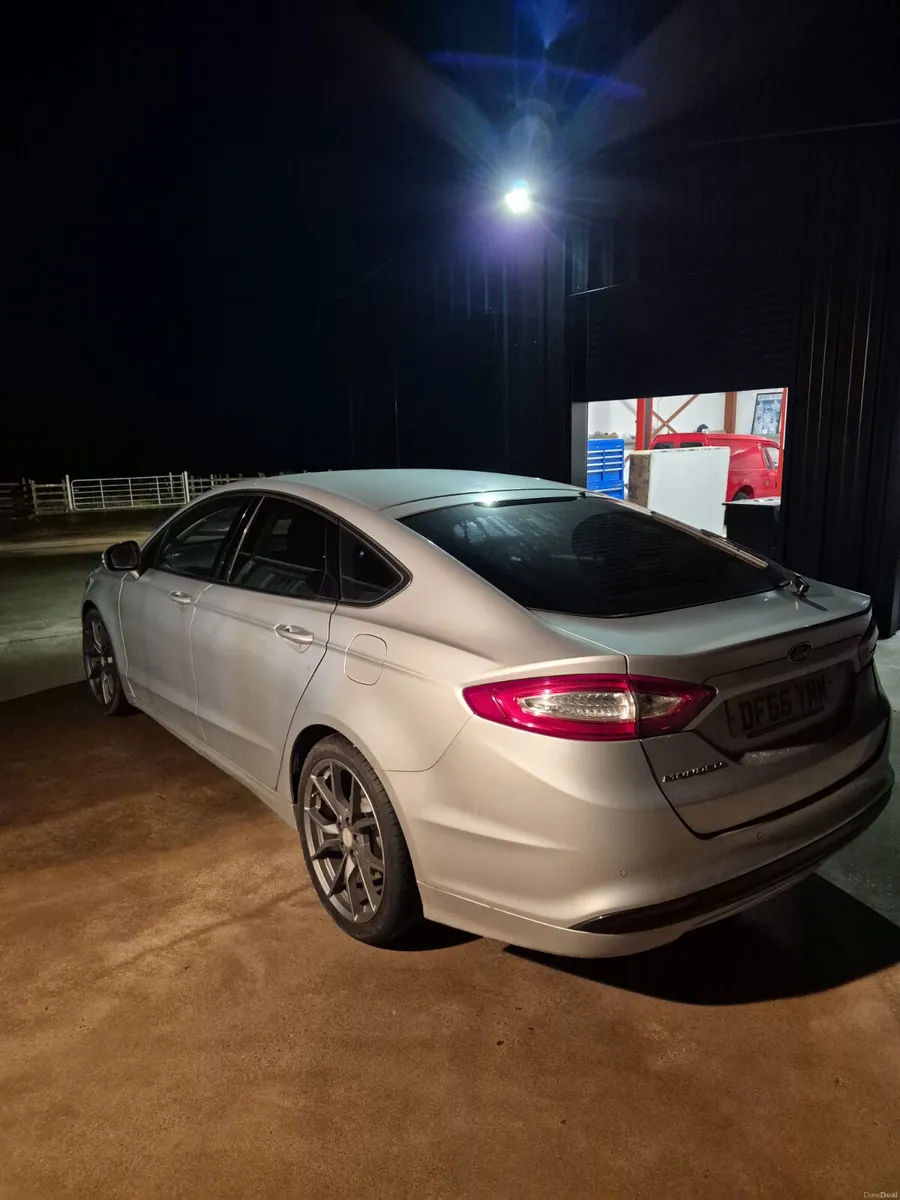 162 Ford Mondeo Titanium - 2.0 TDCI  150 BHP - Image 3