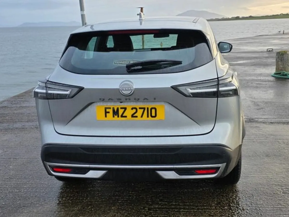 Nissan Qashqai DIG-T ACENTA PREMIUM XTRONIC - Image 4