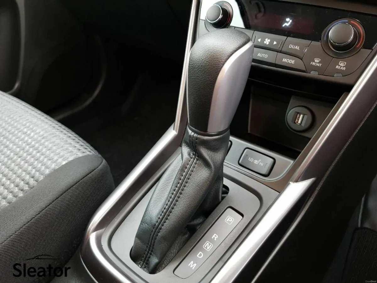 Suzuki S-CROSS 1 5 S1 HEV Motion AGS 5DR - Image 4