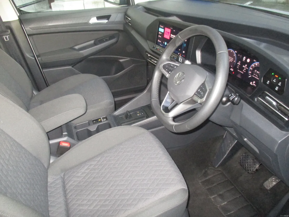 2025 VW CADDY MAXI LIFE 2.0 TDI DSG 7 SEATER - Image 3