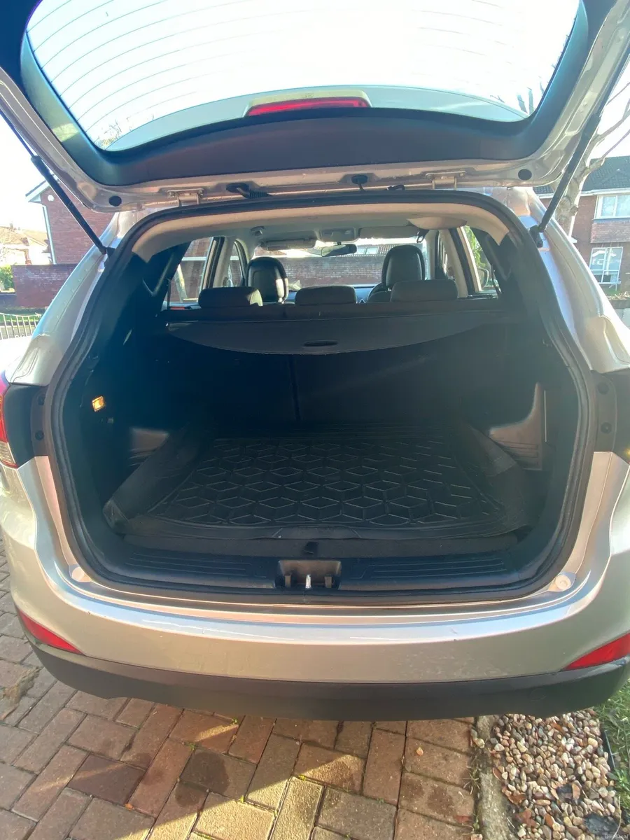 Hyaundai ix35 - Image 2