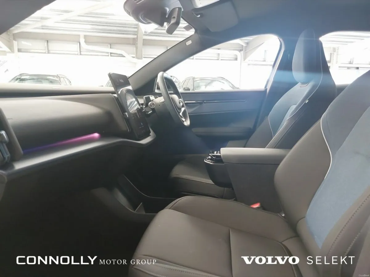 Volvo EX30 Extended Range PLUS | €396pm | Electric - Image 5