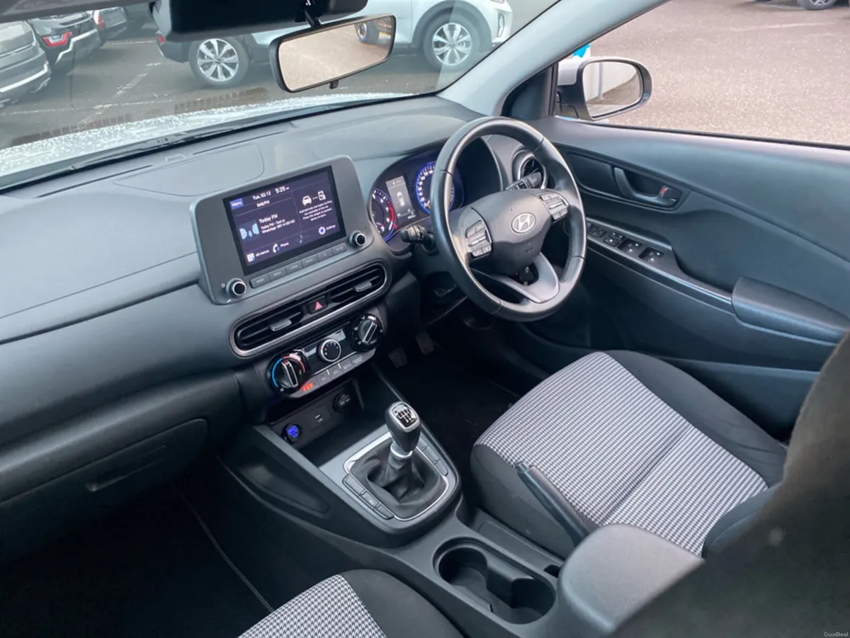Hyundai KONA KAUAI COMFORT 5DR - Image 4