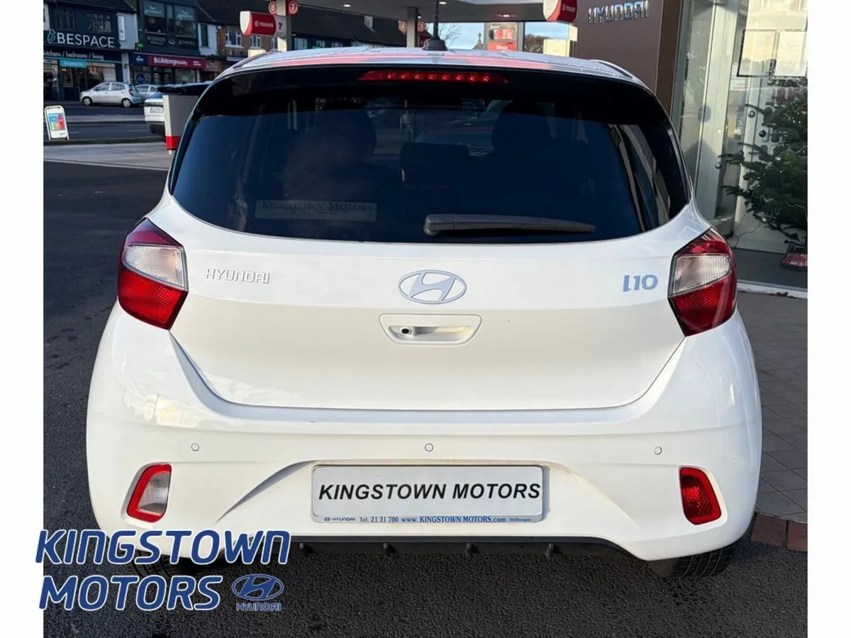 Hyundai i10 Deluxe Plus - Image 4