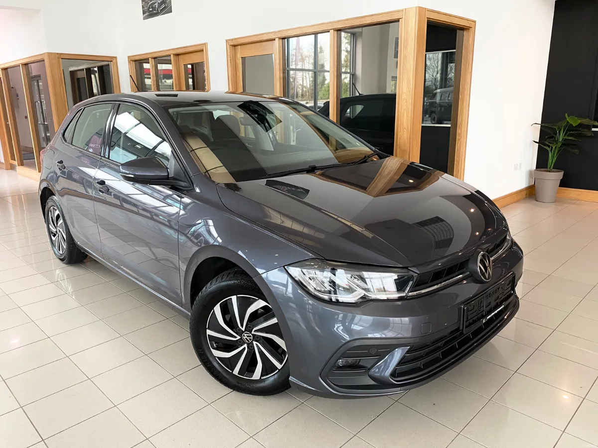 Volkswagen Polo 2023 Life 95HP  DSG - Image 1