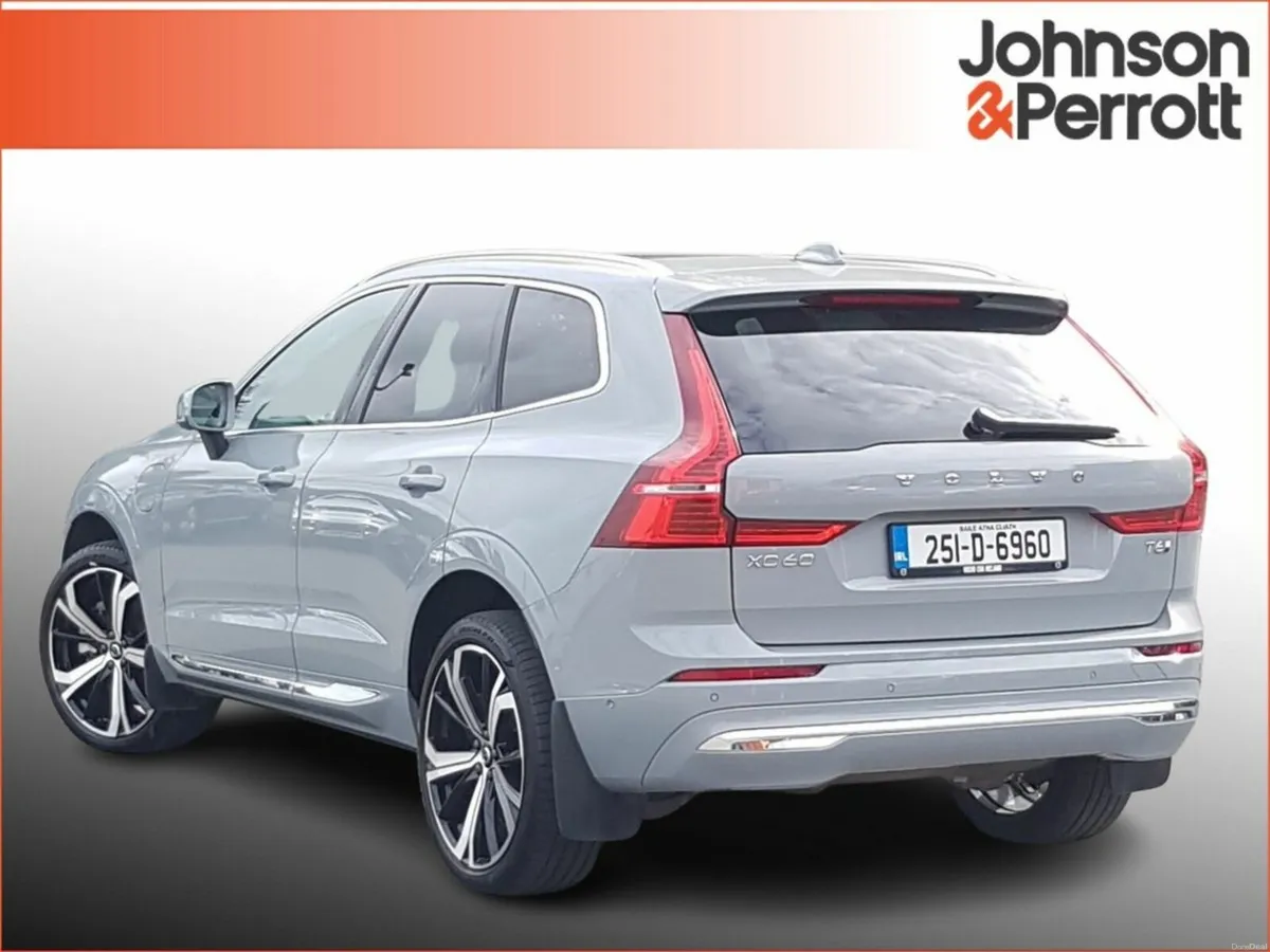 Volvo XC60 T6 350 bhp AWD PHEV Ultra Bright (Three - Image 3