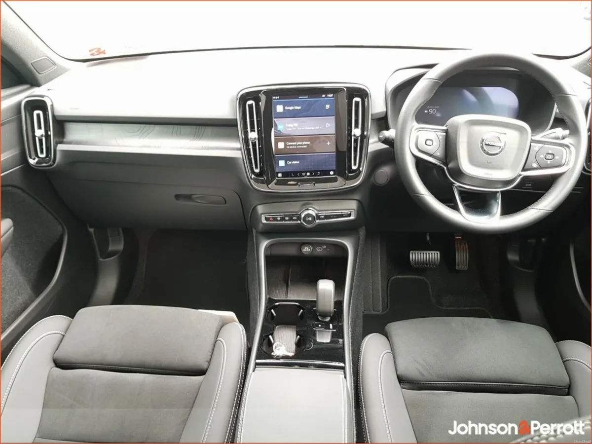 Volvo EC40 82 kwh 252bhp Extended Range Plus (Adap - Image 3